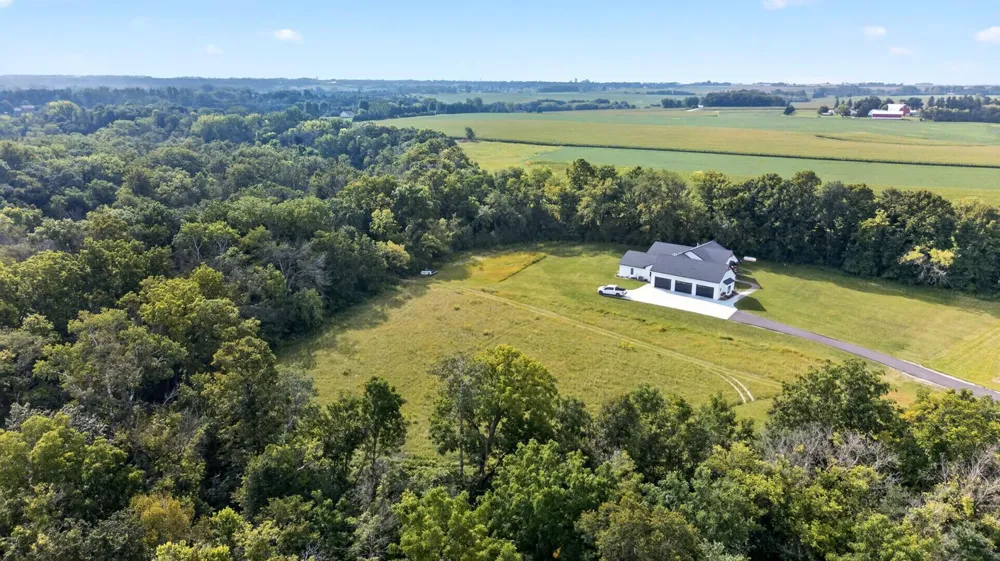 60742 226th Avenue Mantorville, MN 55955