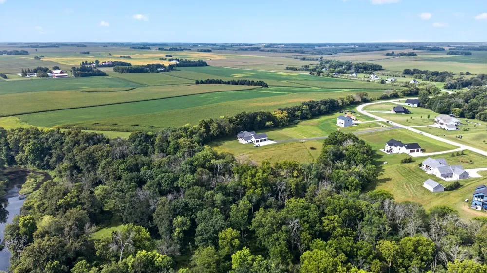 60742 226th Avenue Mantorville, MN 55955
