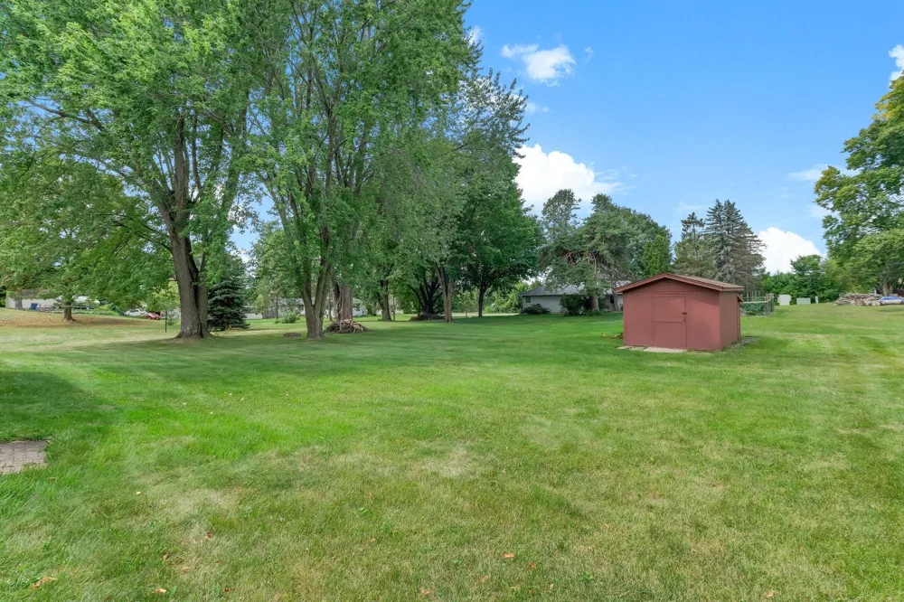 405 Green Avenue SE Watertown, MN 55388