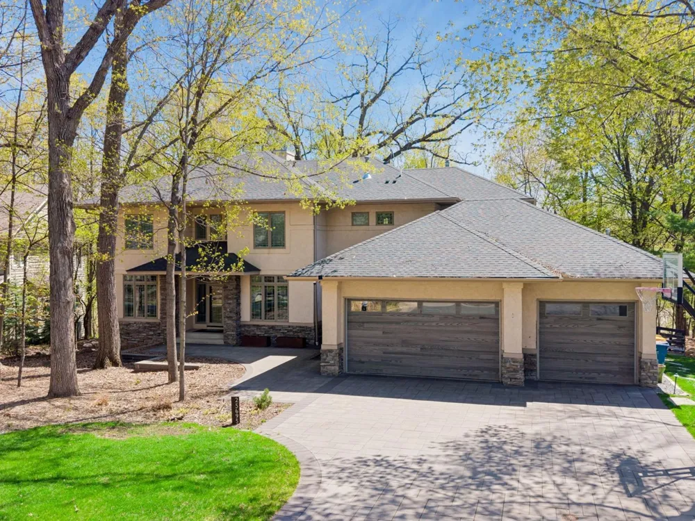 25695 Maple View Court Shorewood, MN 55331
