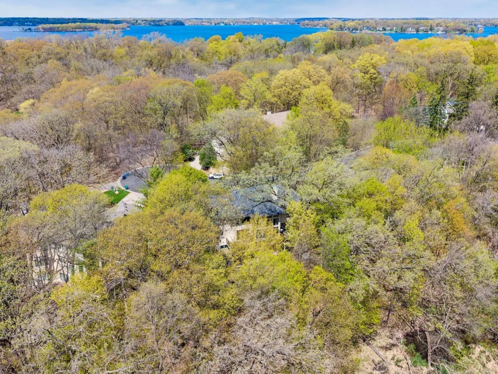 25695 Maple View Court Shorewood, MN 55331