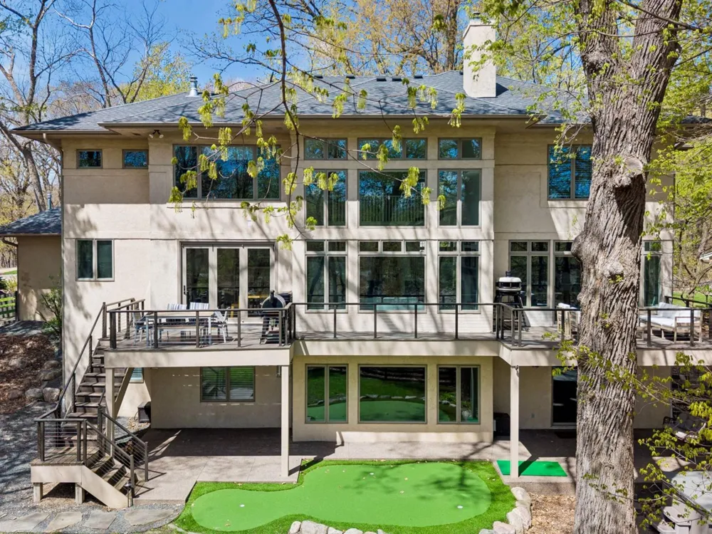25695 Maple View Court Shorewood, MN 55331