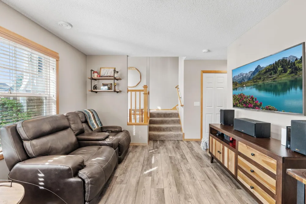 15650 Cobblestone Lake Parkway #1105 Apple Valley, MN 55124