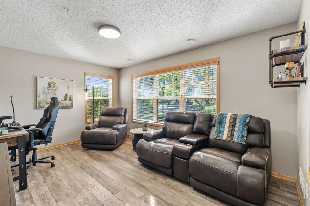 15650 Cobblestone Lake Parkway #1105 Apple Valley, MN 55124