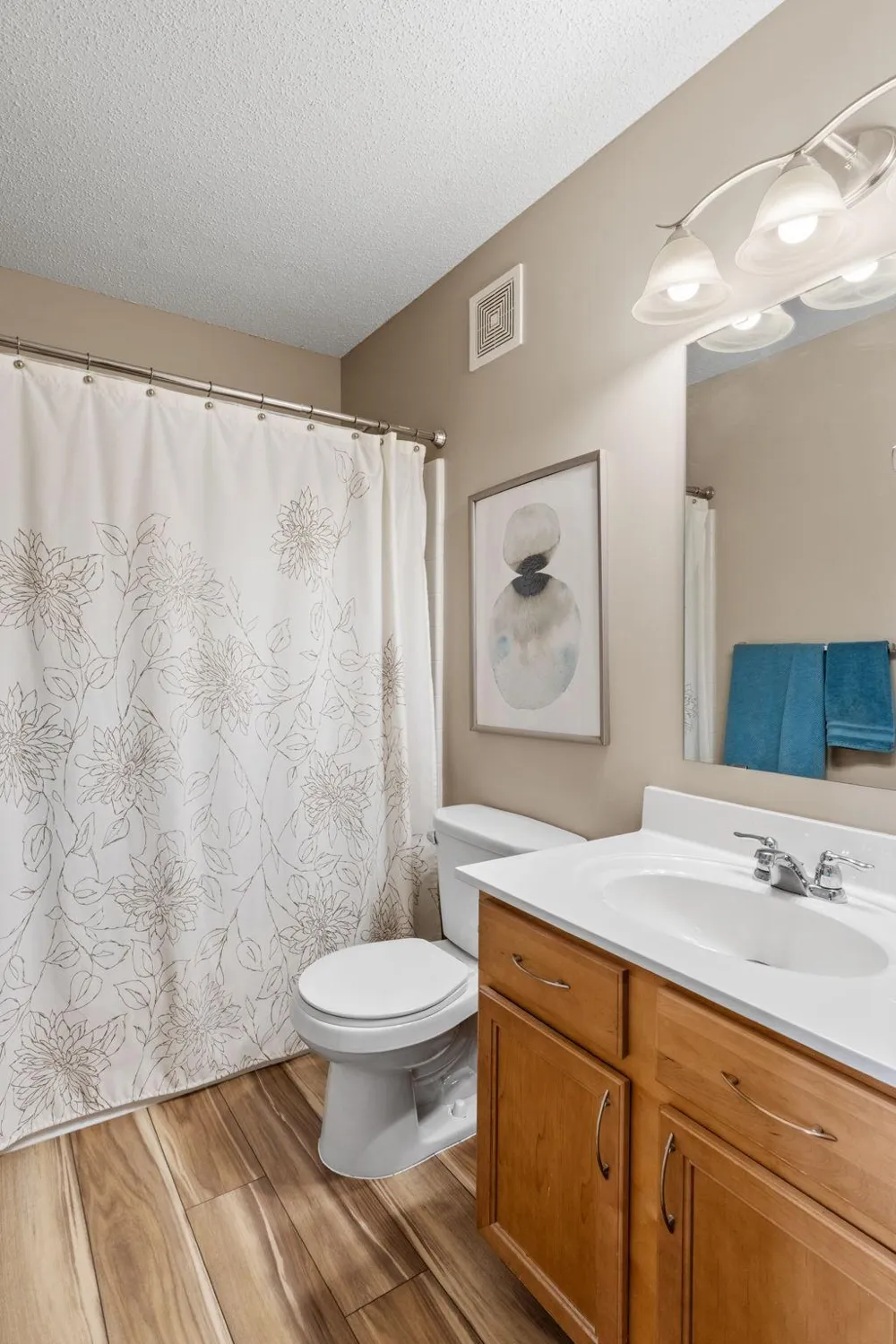 15650 Cobblestone Lake Parkway #1105 Apple Valley, MN 55124