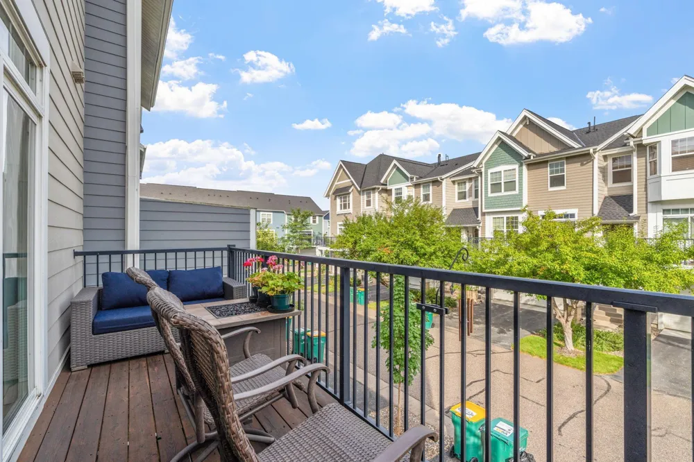 15650 Cobblestone Lake Parkway #1105 Apple Valley, MN 55124