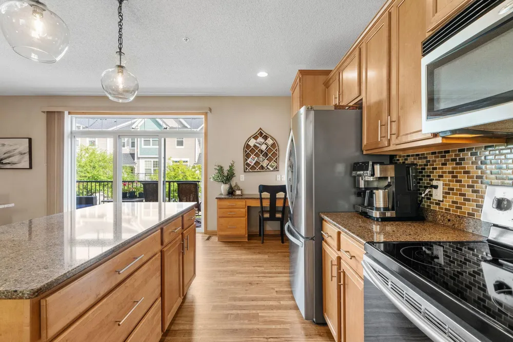 15650 Cobblestone Lake Parkway #1105 Apple Valley, MN 55124
