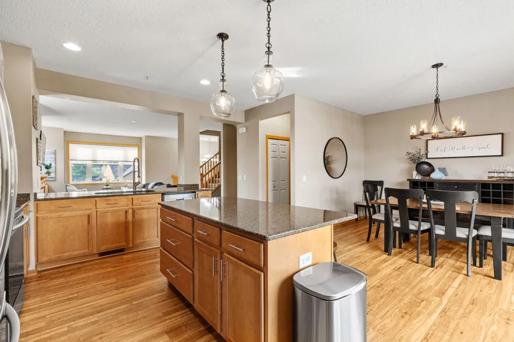 15650 Cobblestone Lake Parkway #1105 Apple Valley, MN 55124