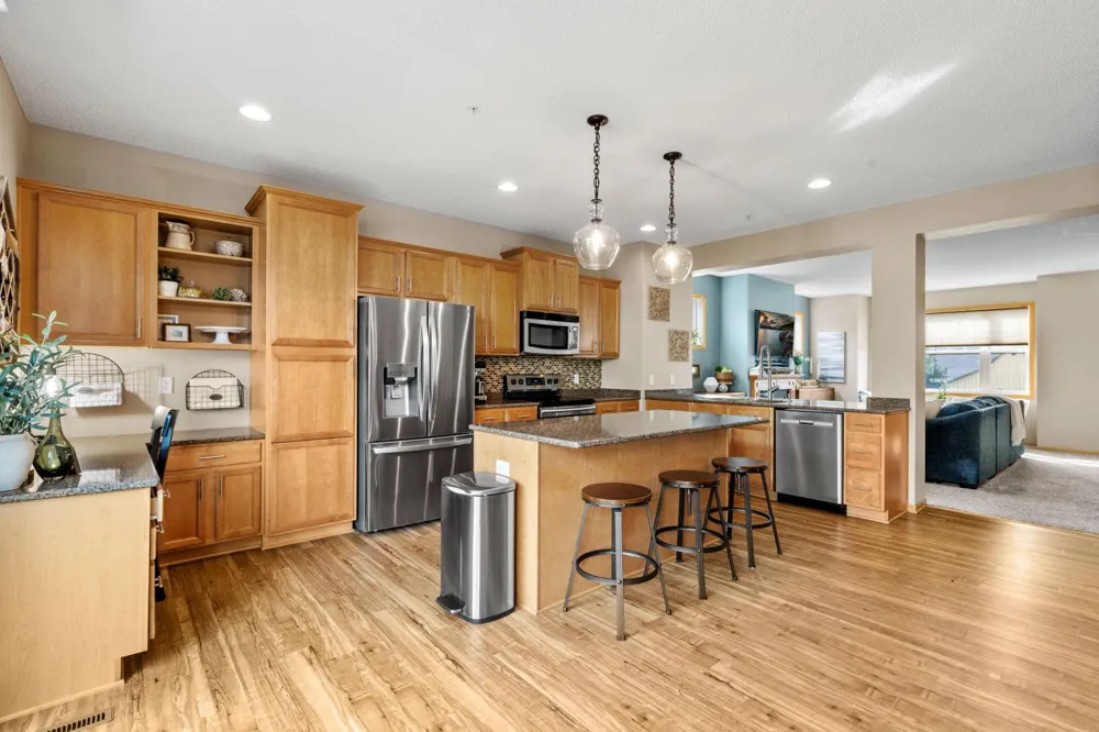 15650 Cobblestone Lake Parkway #1105 Apple Valley, MN 55124
