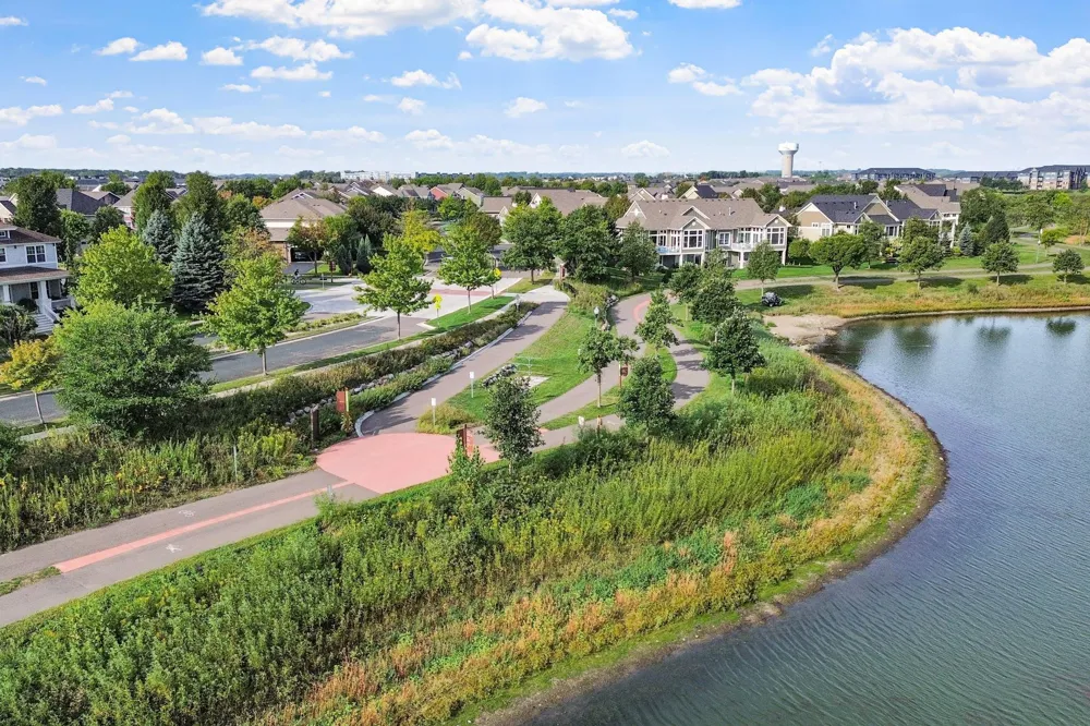 15650 Cobblestone Lake Parkway #1105 Apple Valley, MN 55124