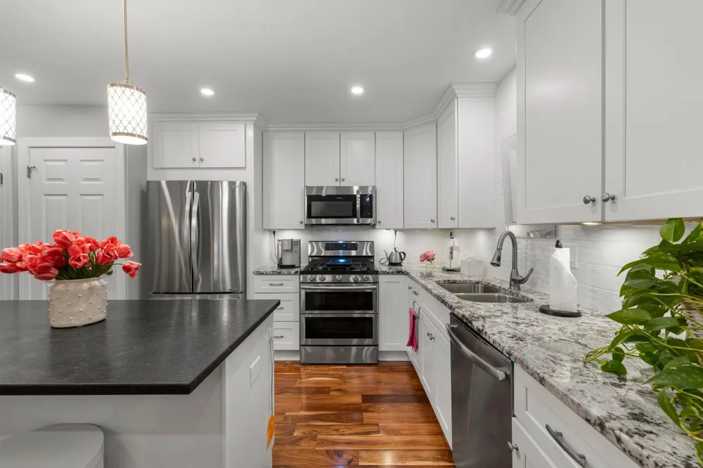 1185 weston Plymouth, MN 55447
