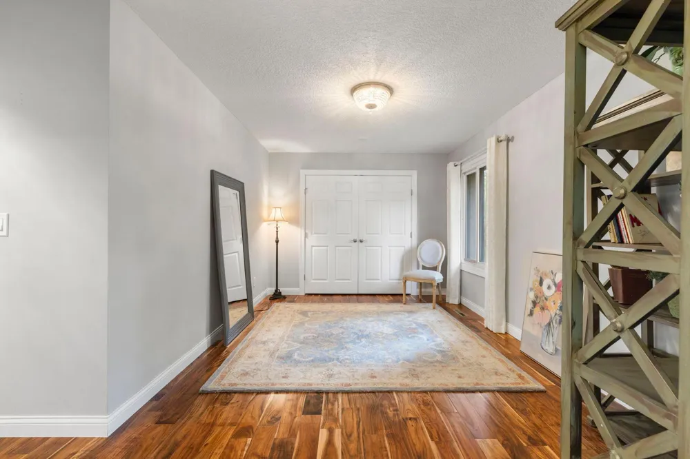 1185 weston Plymouth, MN 55447