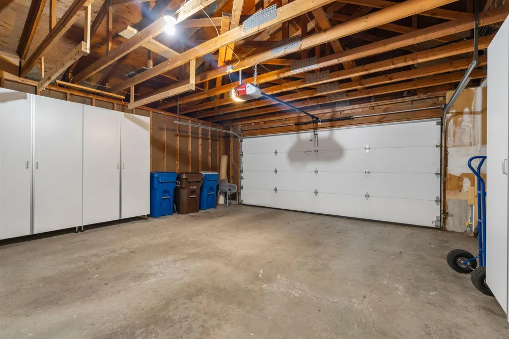1185 weston Plymouth, MN 55447