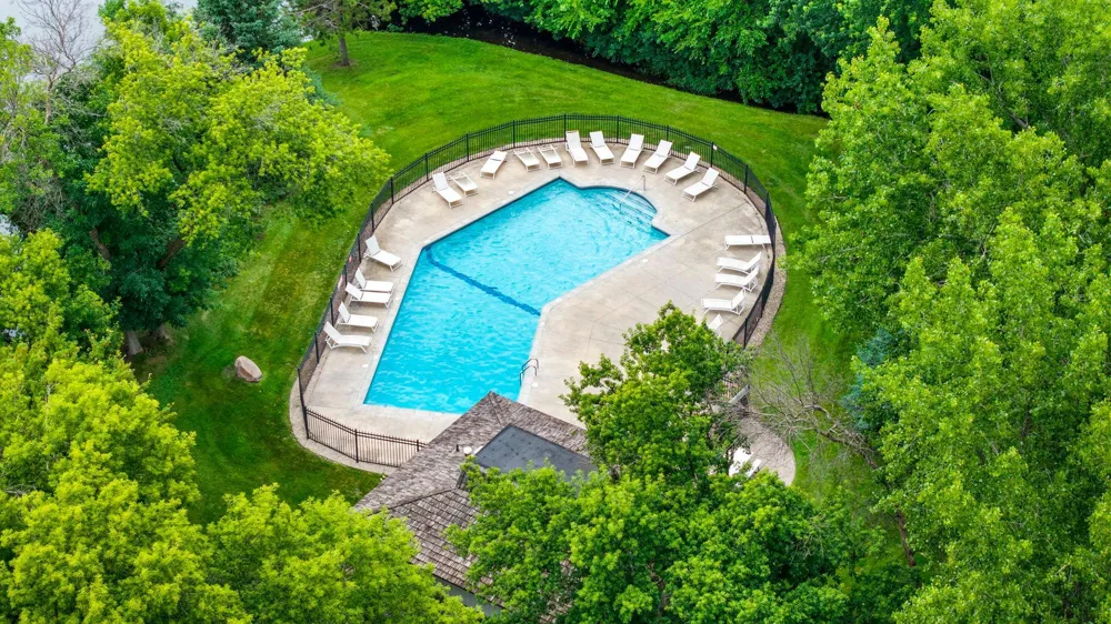 1185 weston Plymouth, MN 55447