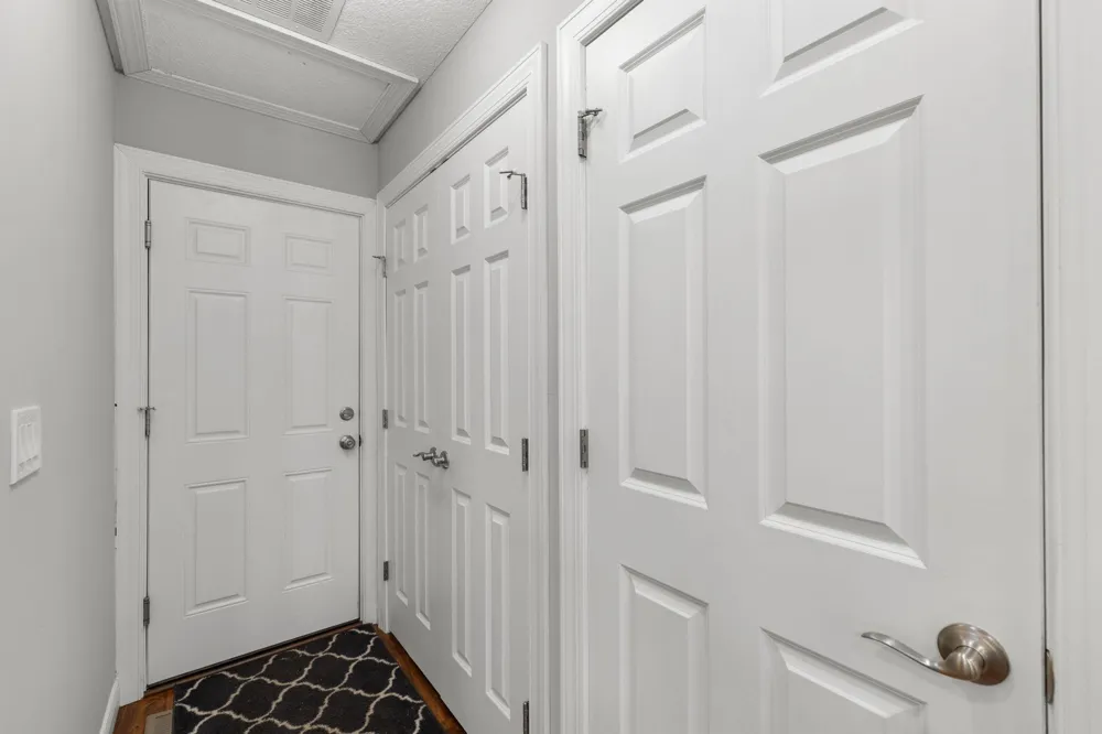 1185 weston Plymouth, MN 55447
