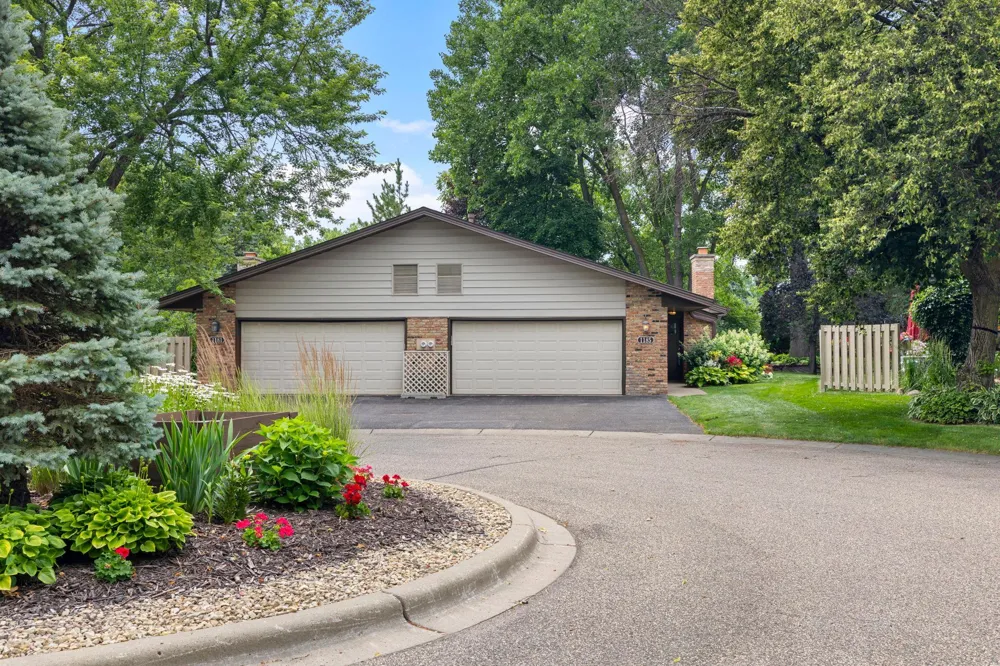 1185 weston Plymouth, MN 55447