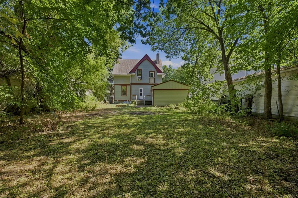 1028 7th Street Fargo, ND 58102