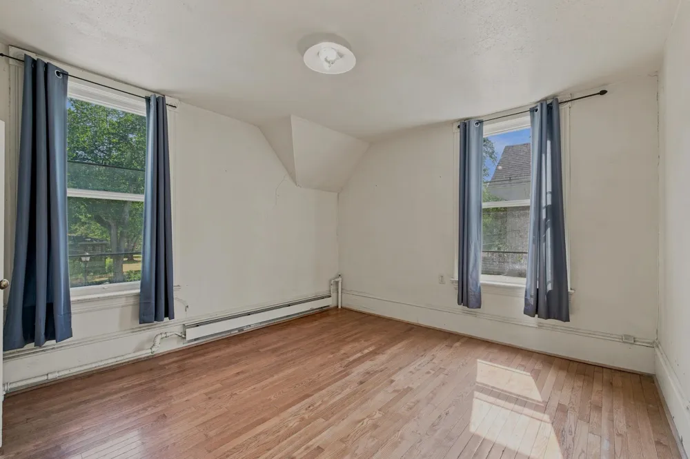 1028 7th Street Fargo, ND 58102