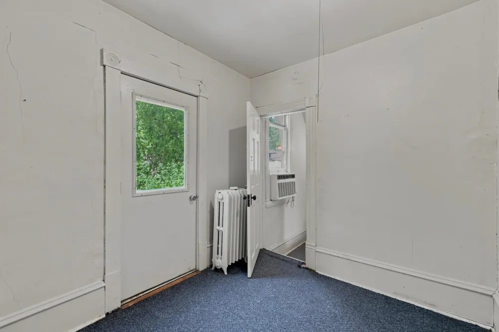 1028 7th Street Fargo, ND 58102