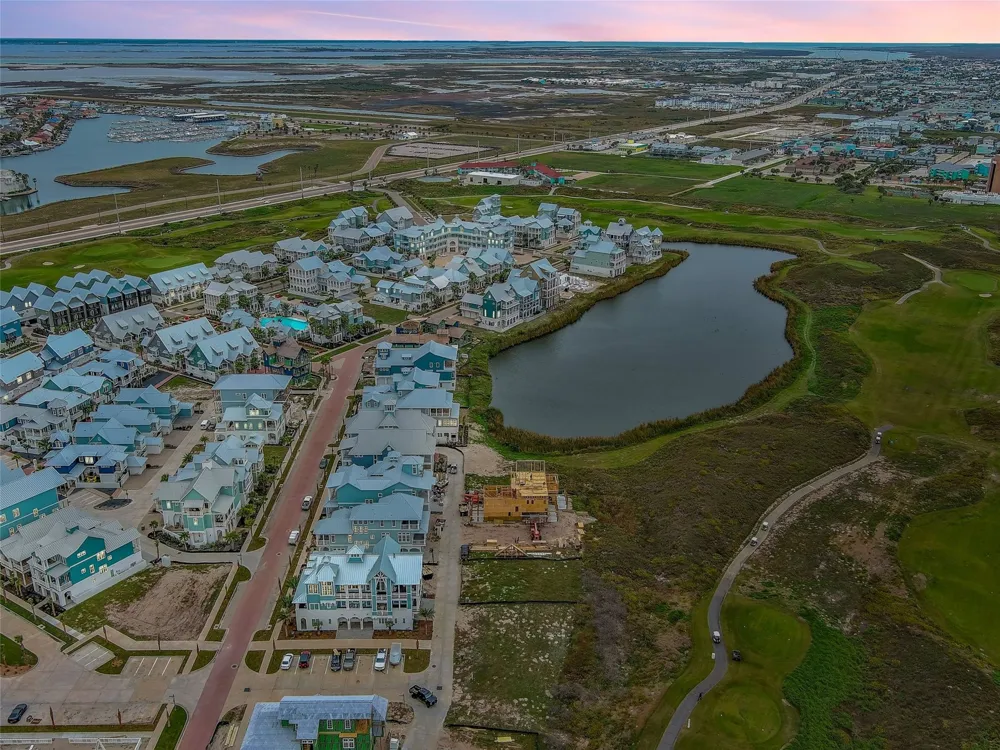 178 Shoregrass Loop Port Aransas, TX 78373