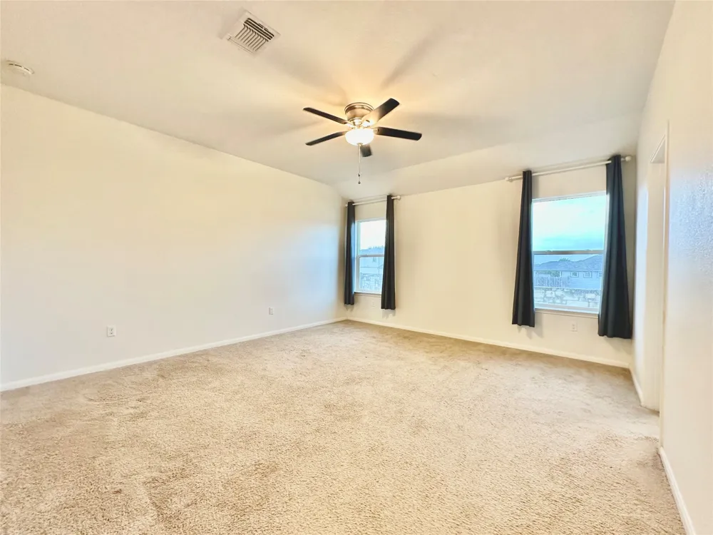 102 Acadia Cove Hutto, TX 78634