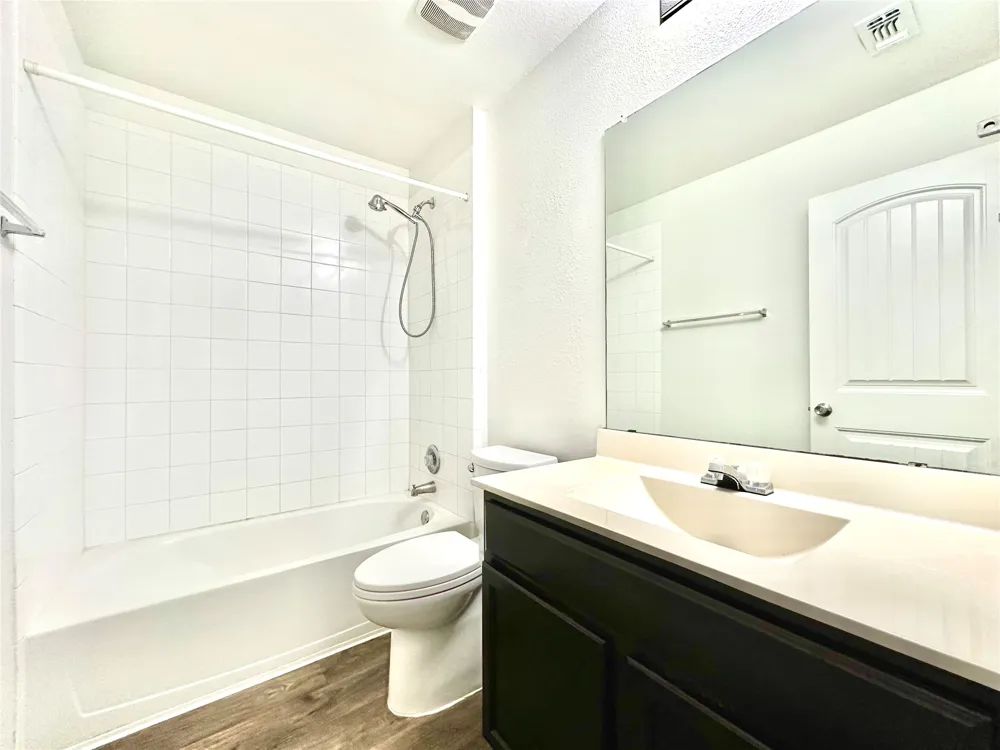 102 Acadia Cove Hutto, TX 78634