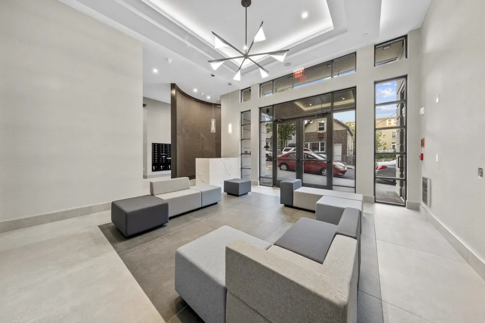 121 34TH ST Union City, NJ 07087