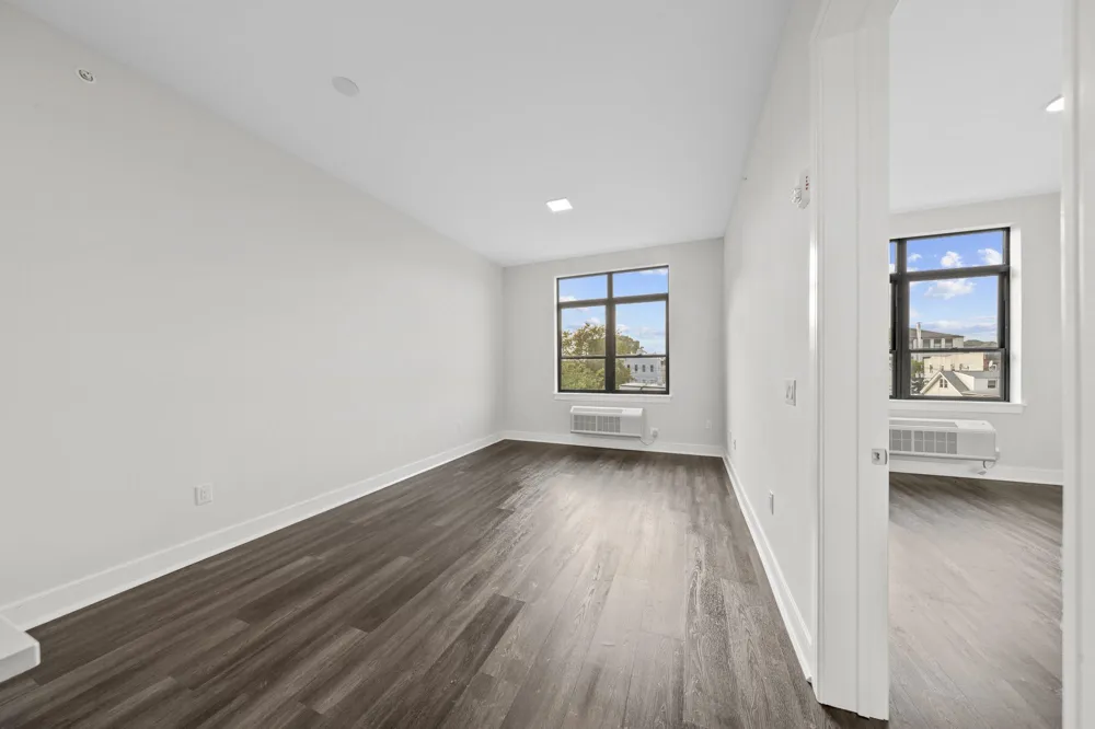 121 34TH ST Union City, NJ 07087