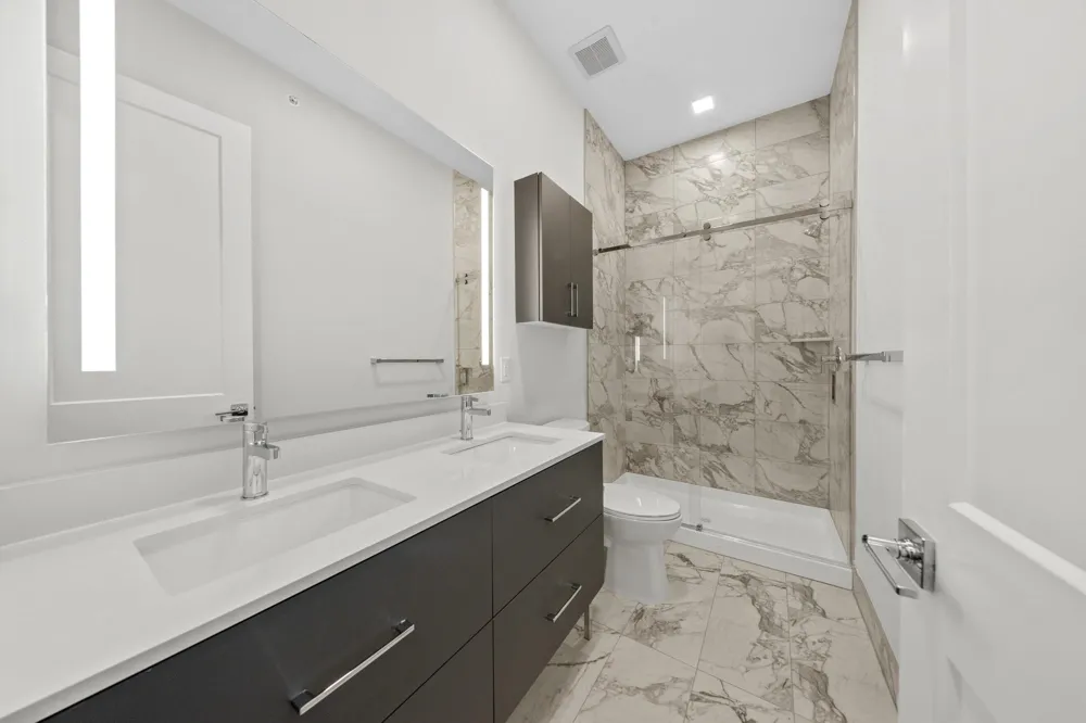 121 34TH ST Union City, NJ 07087