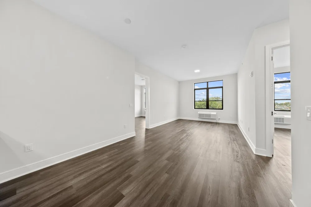 121 34TH ST Union City, NJ 07087