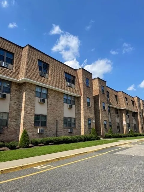 220 MEADOW LANE