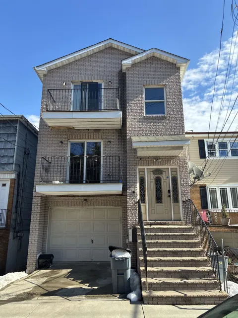 294 RANDOLPH AVE
