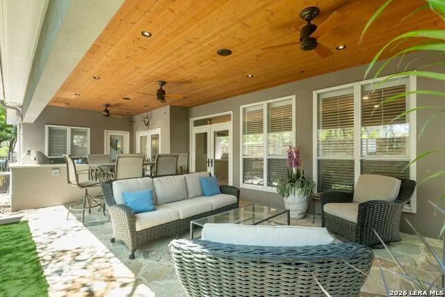 106 Sleepy Elm San Antonio, TX 78209