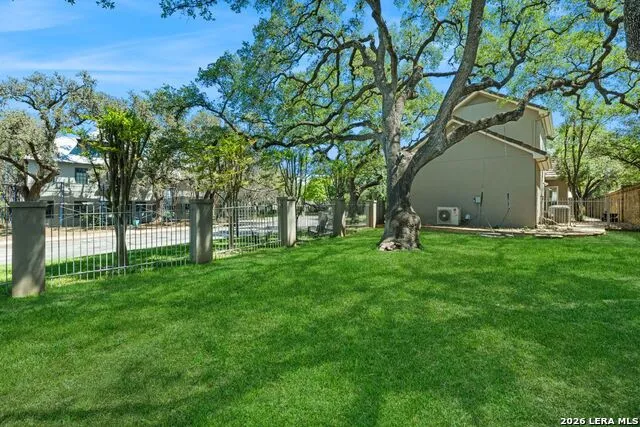 106 Sleepy Elm San Antonio, TX 78209