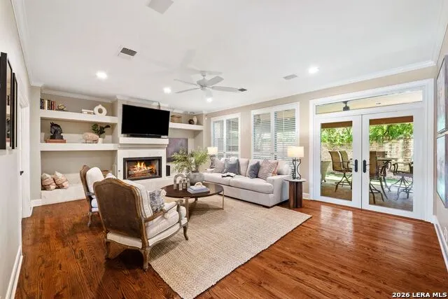 106 Sleepy Elm San Antonio, TX 78209
