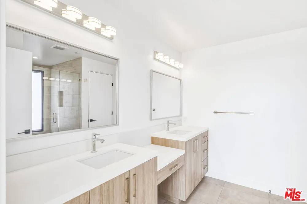250 Ducor Avenue Landers, CA 92284