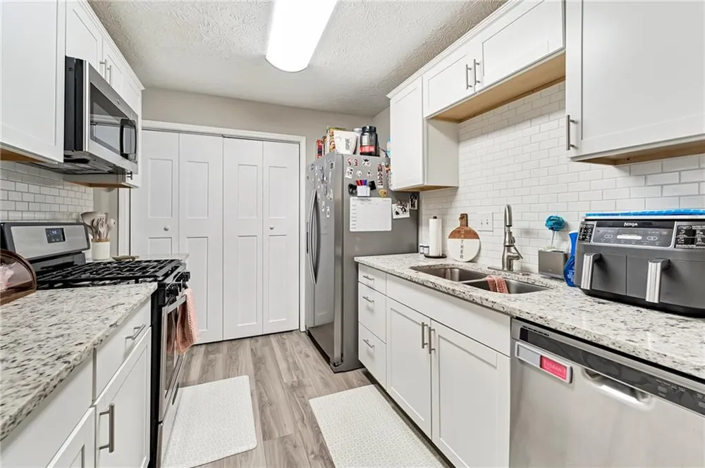 103 Natchez Trace Sandy Springs, GA 30350