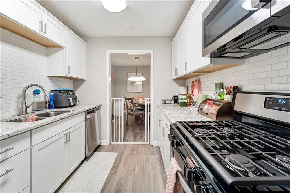 103 Natchez Trace Sandy Springs, GA 30350