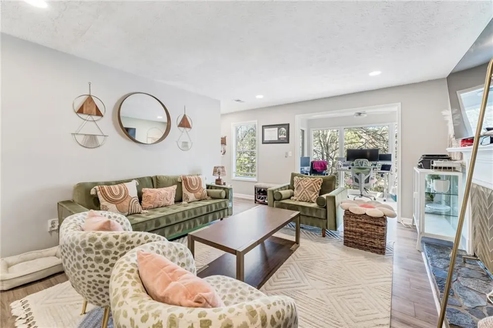 103 Natchez Trace Sandy Springs, GA 30350