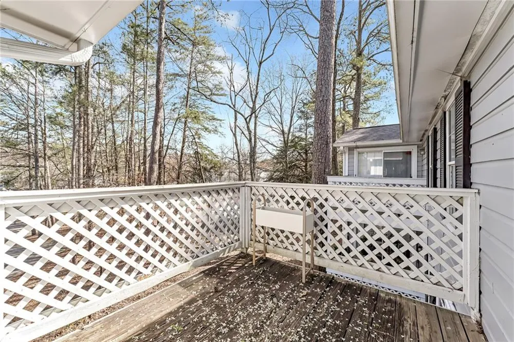 103 Natchez Trace Sandy Springs, GA 30350