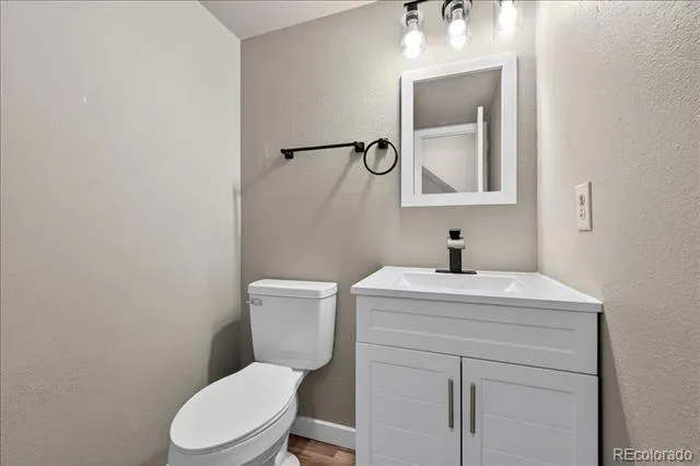 17696 E Loyola Drive #C Aurora, CO 80013