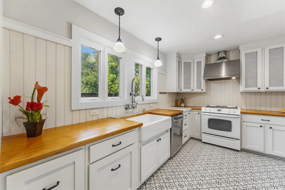 2819 Alden Avenue Dallas, TX 75211