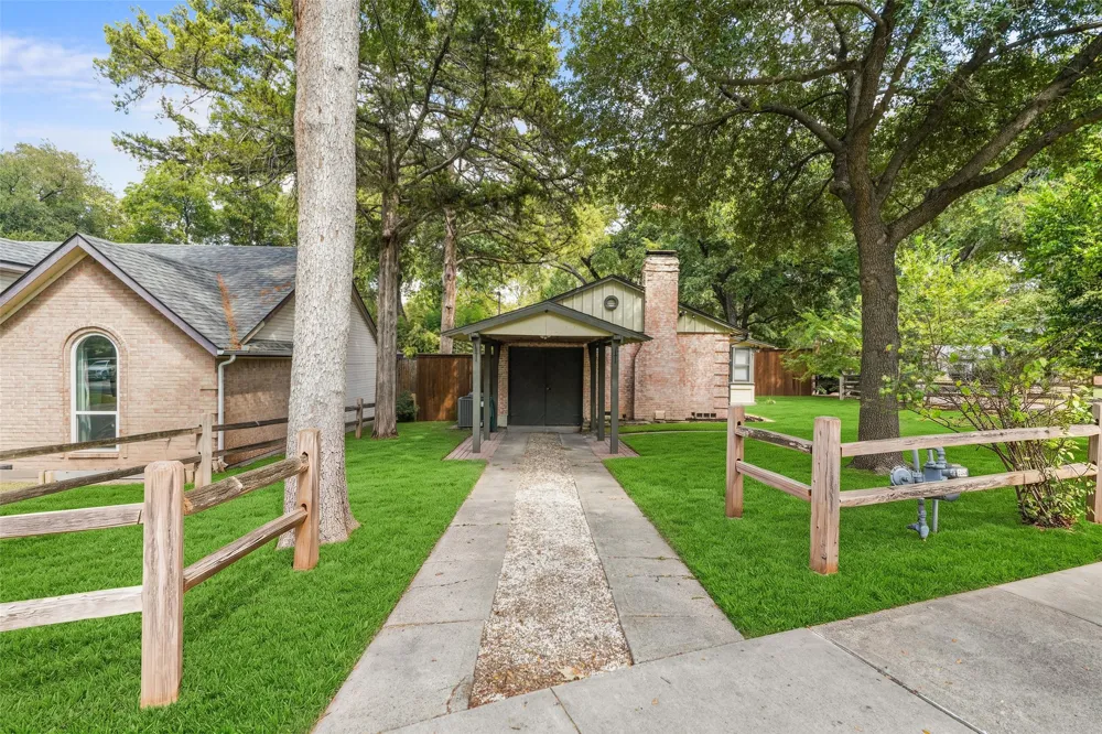 2819 Alden Avenue Dallas, TX 75211