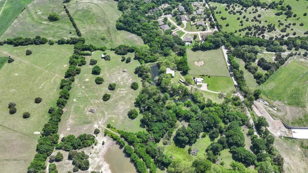 3231 Plainview Road Midlothian, TX 76065
