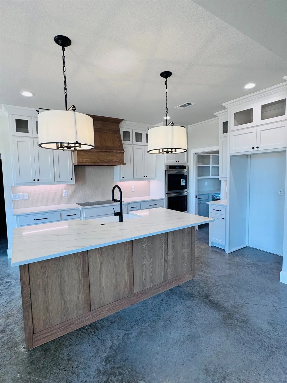 1016 Arbor Vista Drive Azle, TX 76020