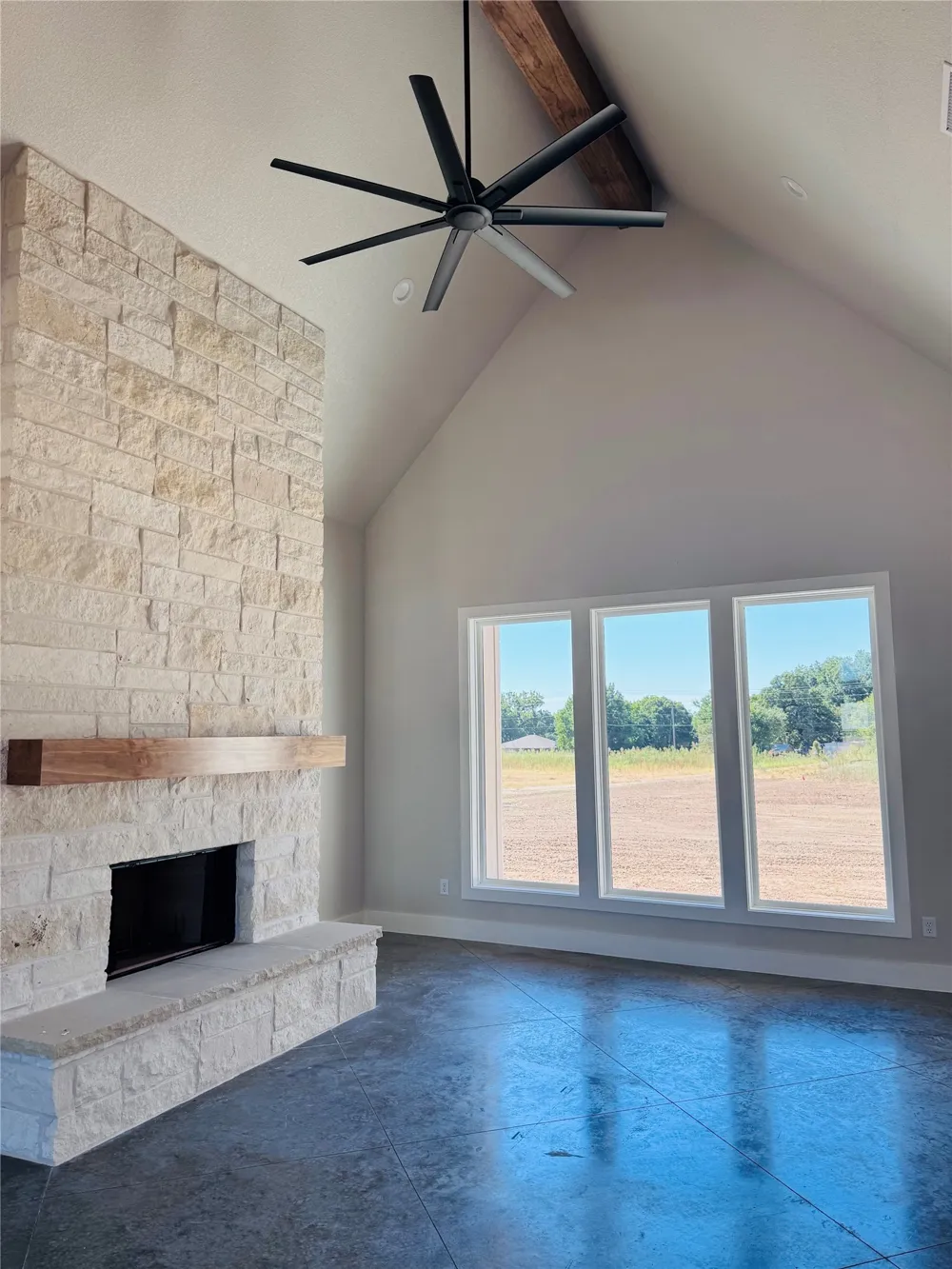 1016 Arbor Vista Drive Azle, TX 76020