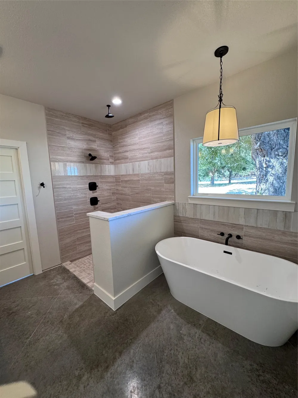 1016 Arbor Vista Drive Azle, TX 76020