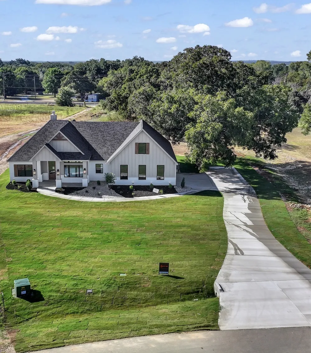 1016 Arbor Vista Drive Azle, TX 76020