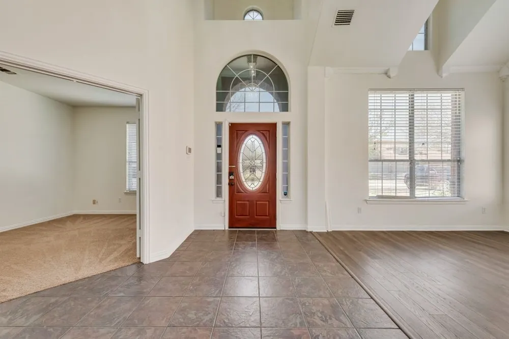 515 Suffolk Drive Grand Prairie, TX 75052