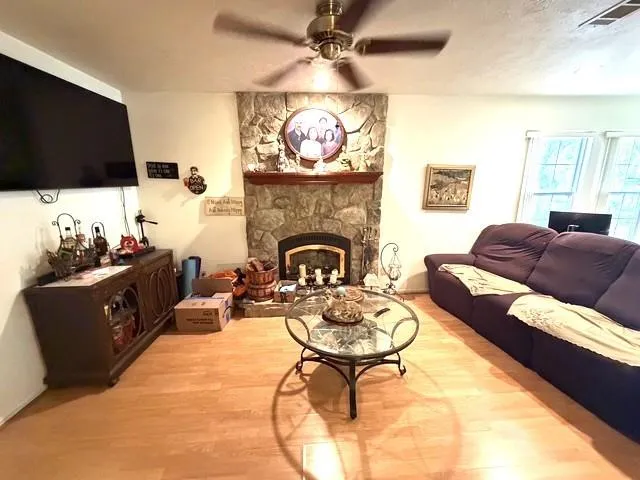 3080 Lee Turner Road Cleveland, TX 77328